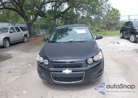 2015 Chevrolet Sonic Lt Manual из США, поврежденный, VIN 1G1JD6SB0F4157600